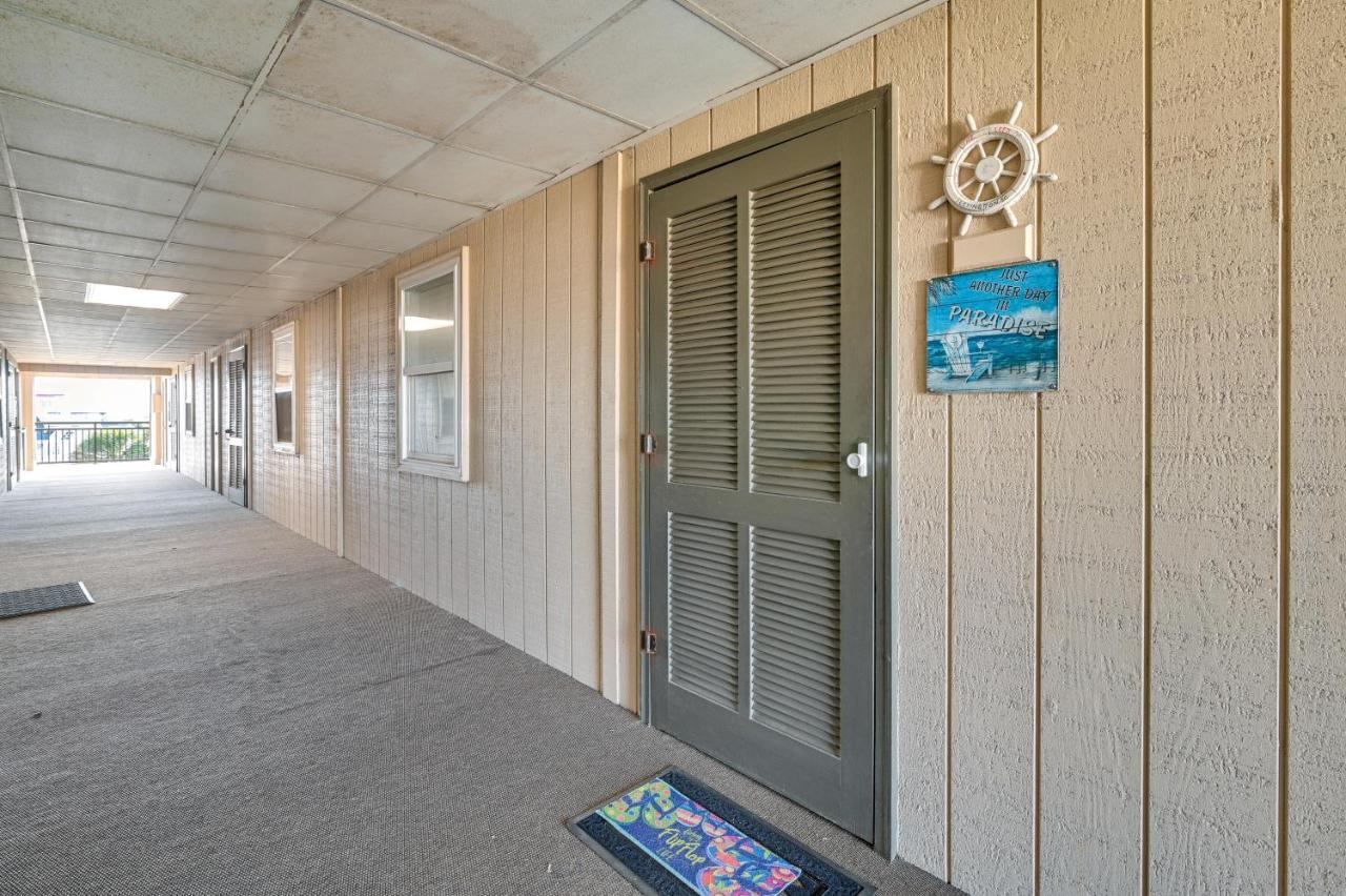Coastal Murrells Inlet Condo With Balcony! Миртъл Бийч Екстериор снимка